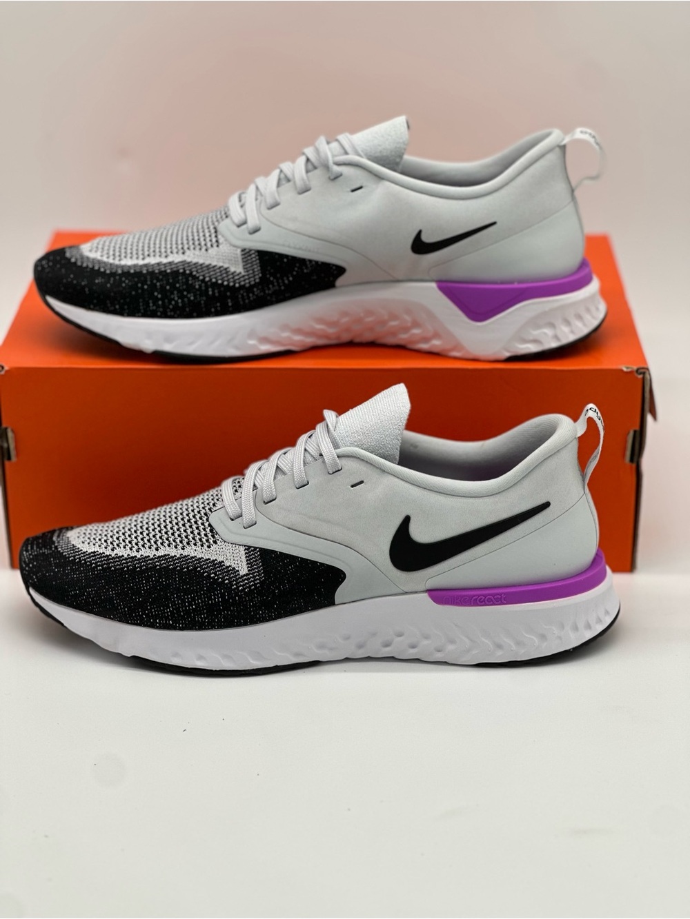 Nike Men’s Black, White & Purple Knit Running Sneakers